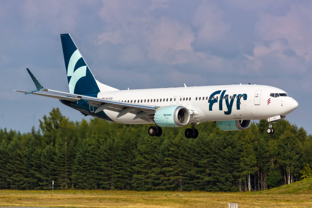 flyr_boeing_737_max_at_oslo_in_norway.jpg