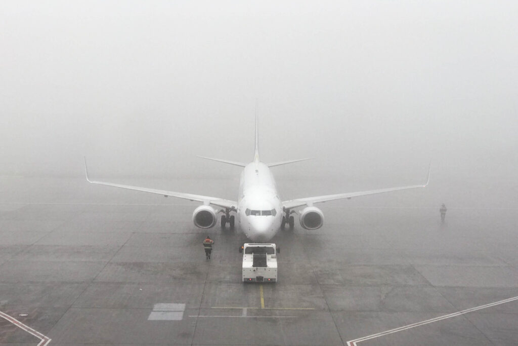 fog_in_airport.jpg