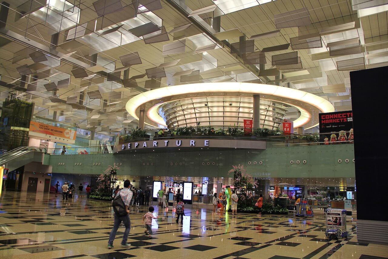 former_cabin_crew_member_gets_jailed_for_selling_boarding_pass_at_singapore_changi.jpeg