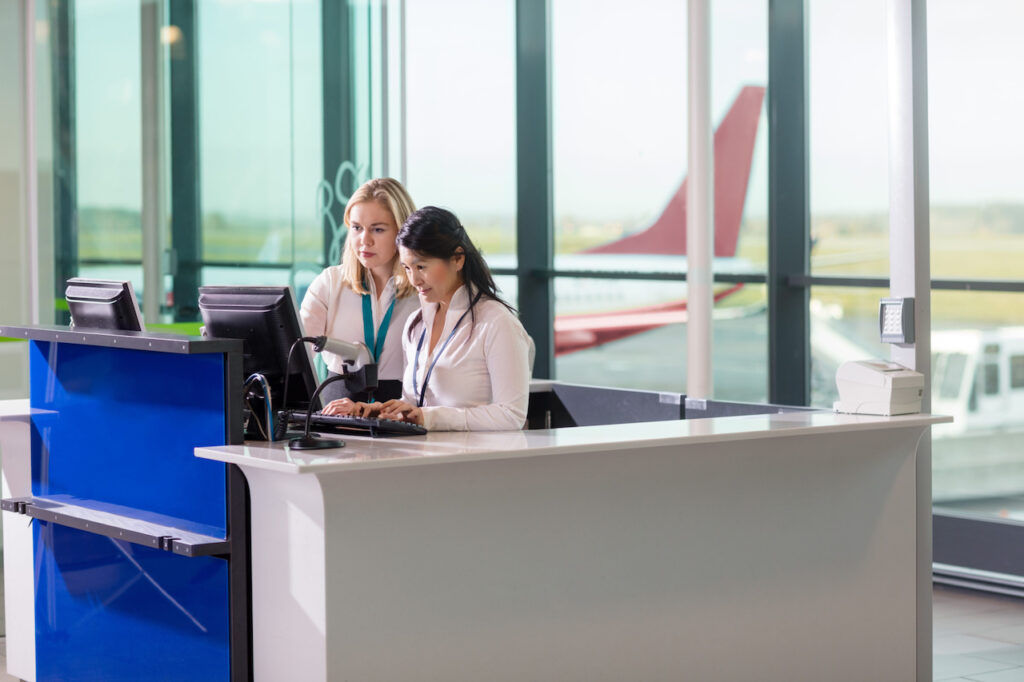 gate agents airport gate agents airport