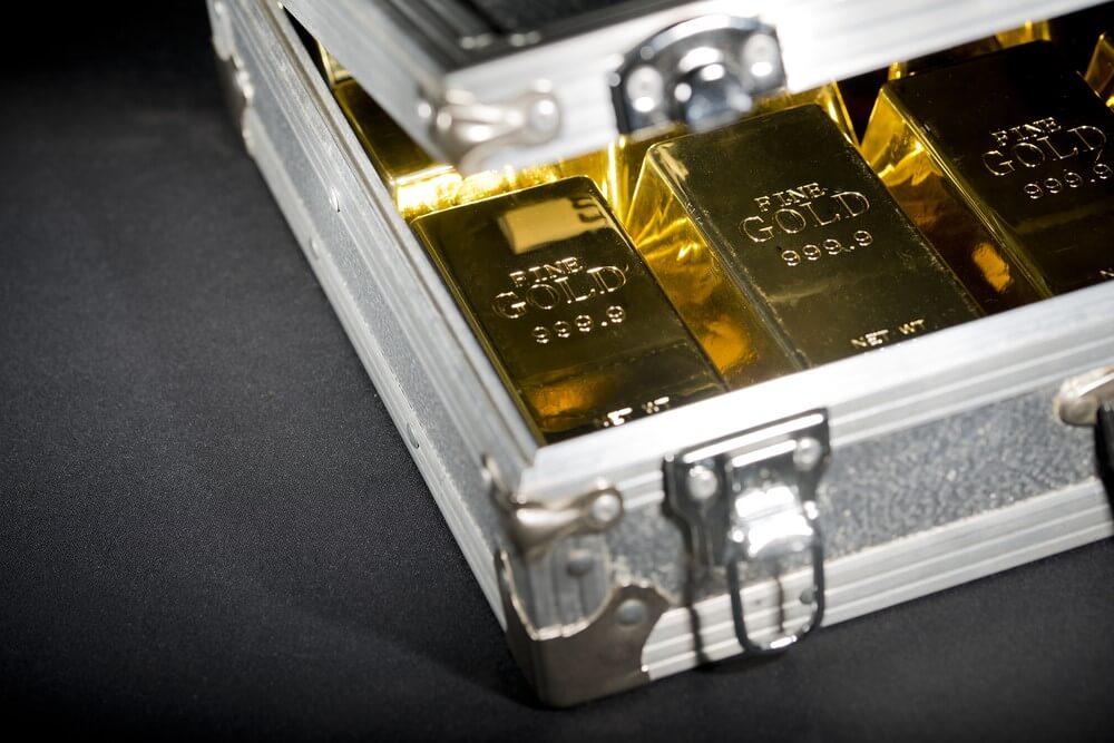 gold_bars_in_a_suitcase.jpg
