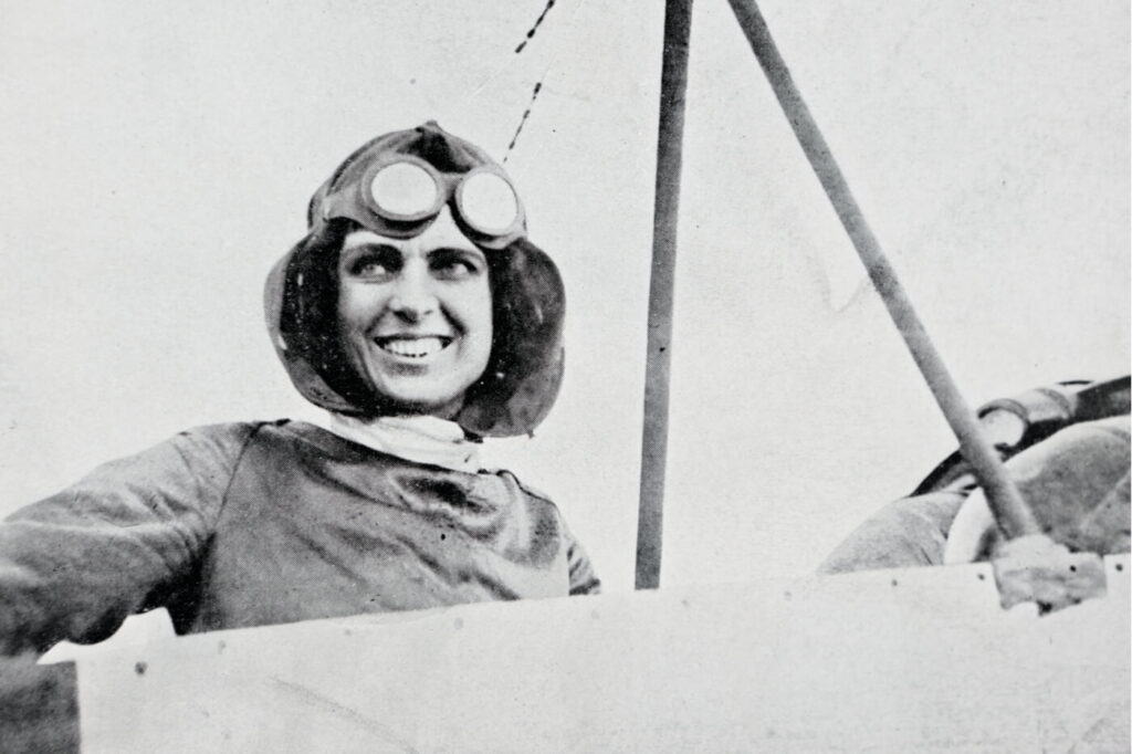 harriet_quimby_the_first_woman_to_pilot_an_aircraft_across_the_english_channel.jpg