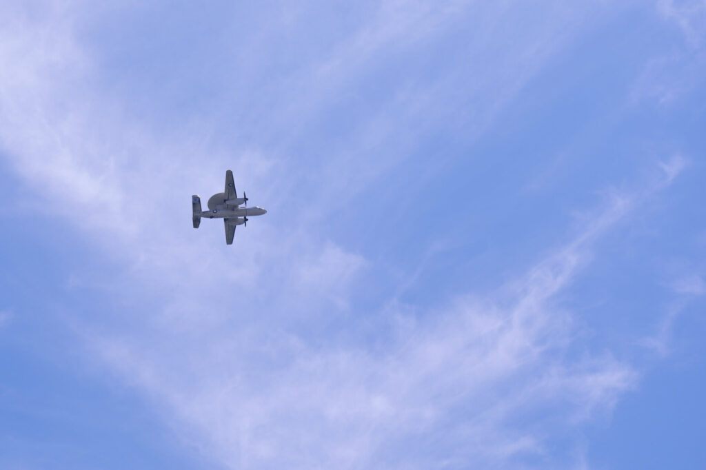 hawkeye flyingjpg hawkeye_flying.jpg