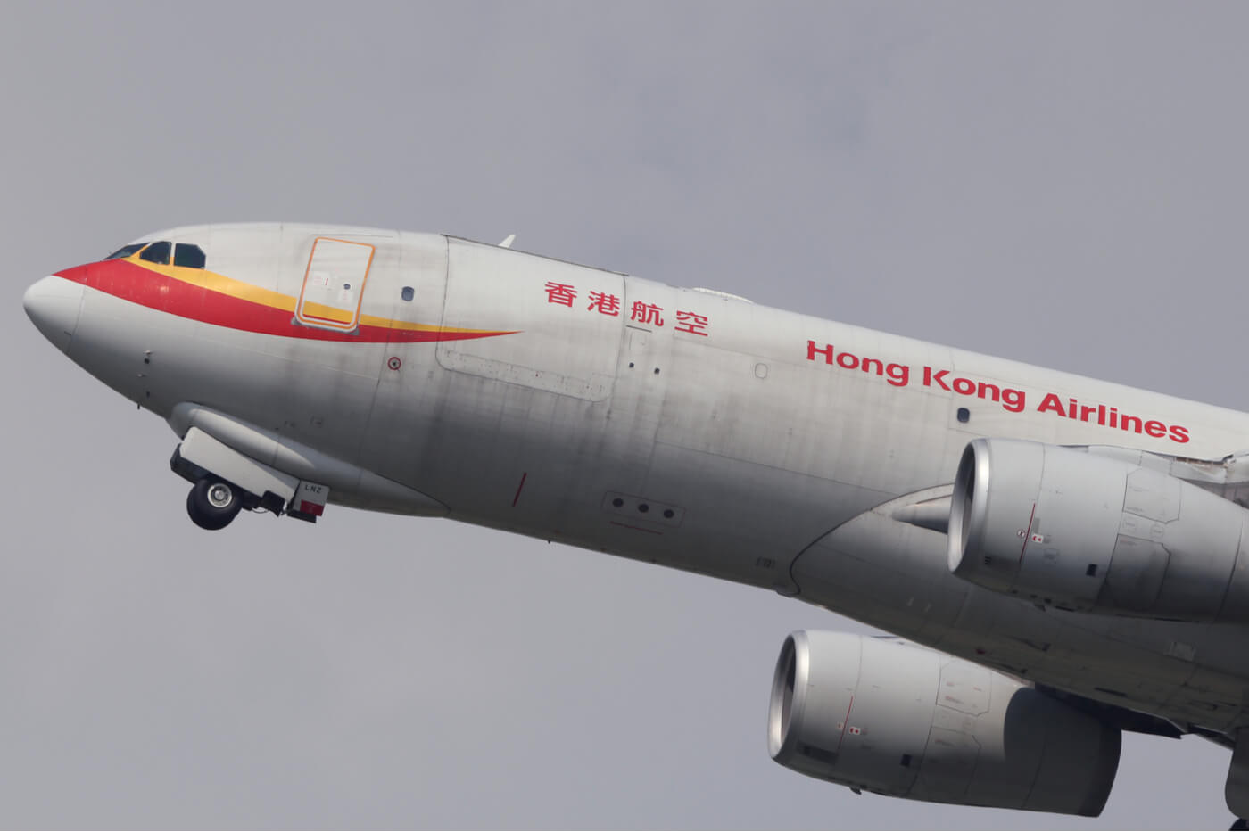 hong-kong-airlines-finances.jpg