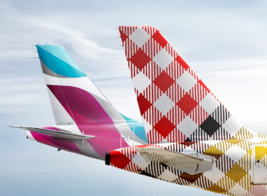 Volotea and Eurowings tails
