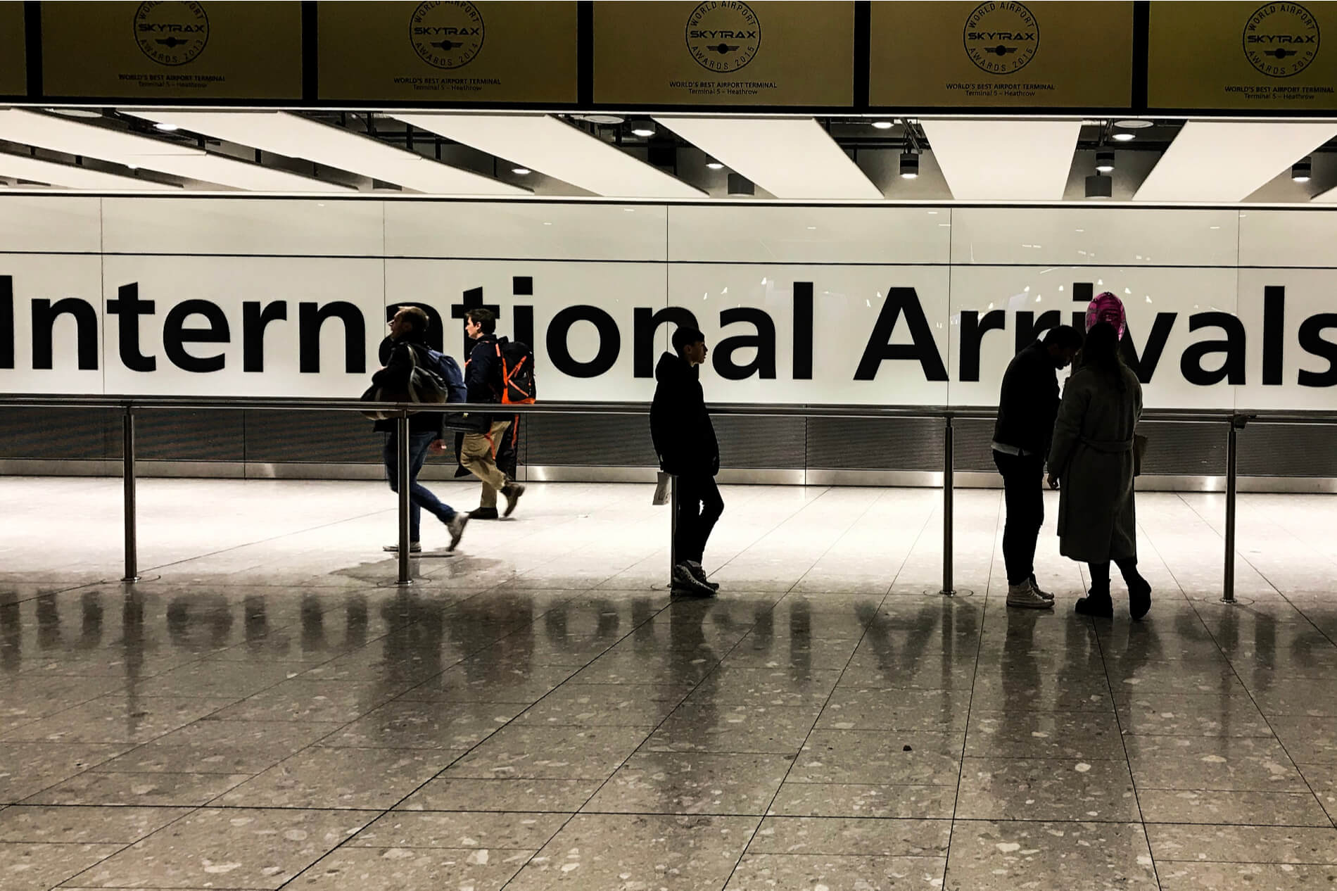 international_arrivals_at_london_heathrow_airport_terminal_5-1.jpg