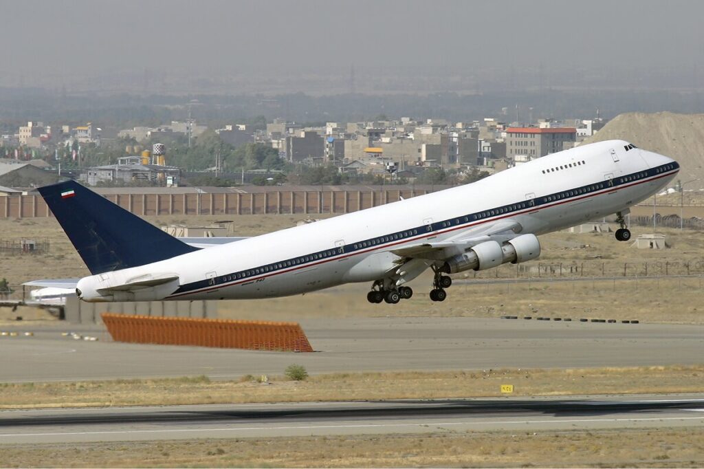 iran_air_force_boeing_747.jpg