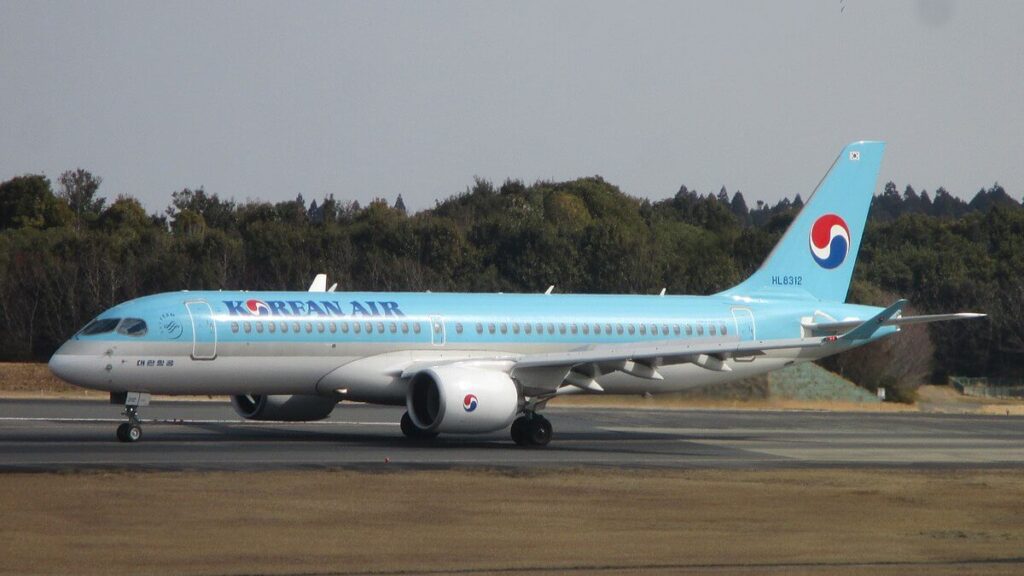 korean-air-airbus-a220-engine-problem-1.jpg