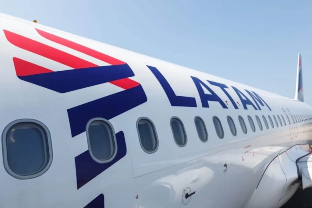latam oneworld 800x500 1 LATAM