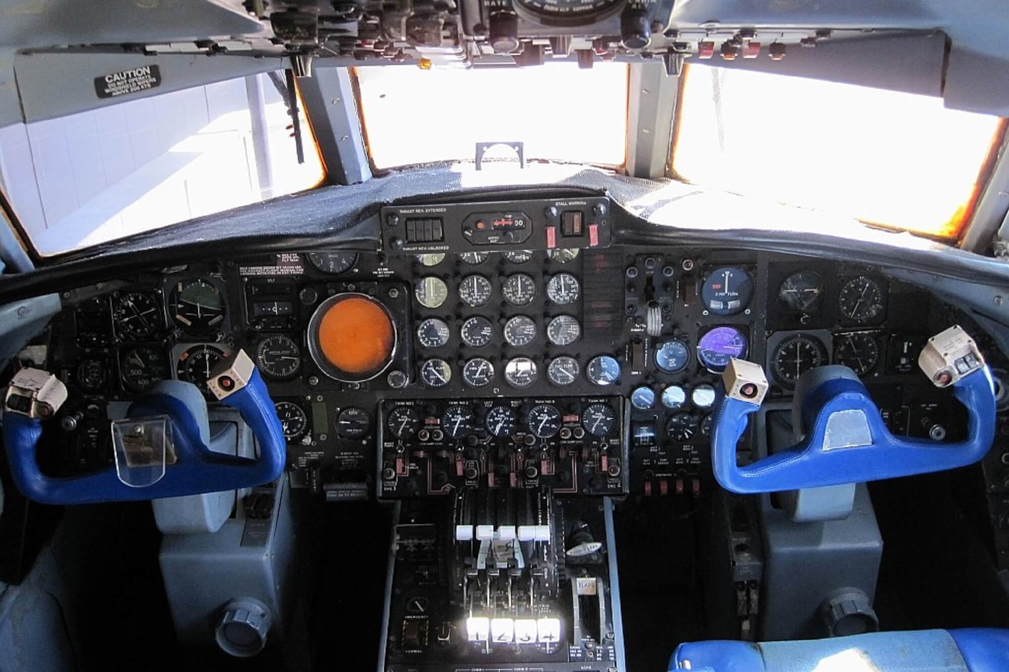 Lockheed Jetstar Hound Dog II flightdeck