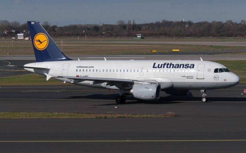 lufthansa__d-aidb_a319.jpg