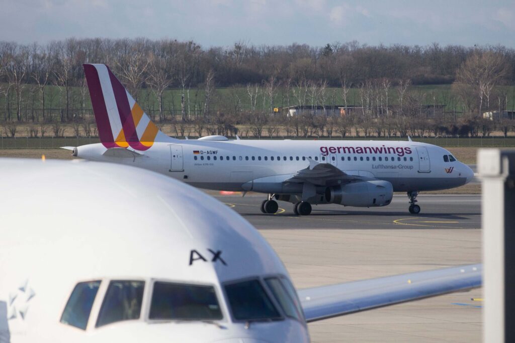 lufthansa group germanwings a319 100jpg lufthansa_group_germanwings_a319-100.jpg