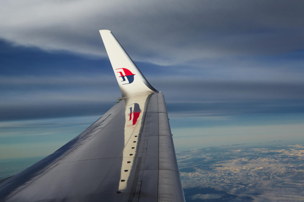 malaysia_airlines_wingtip.jpg