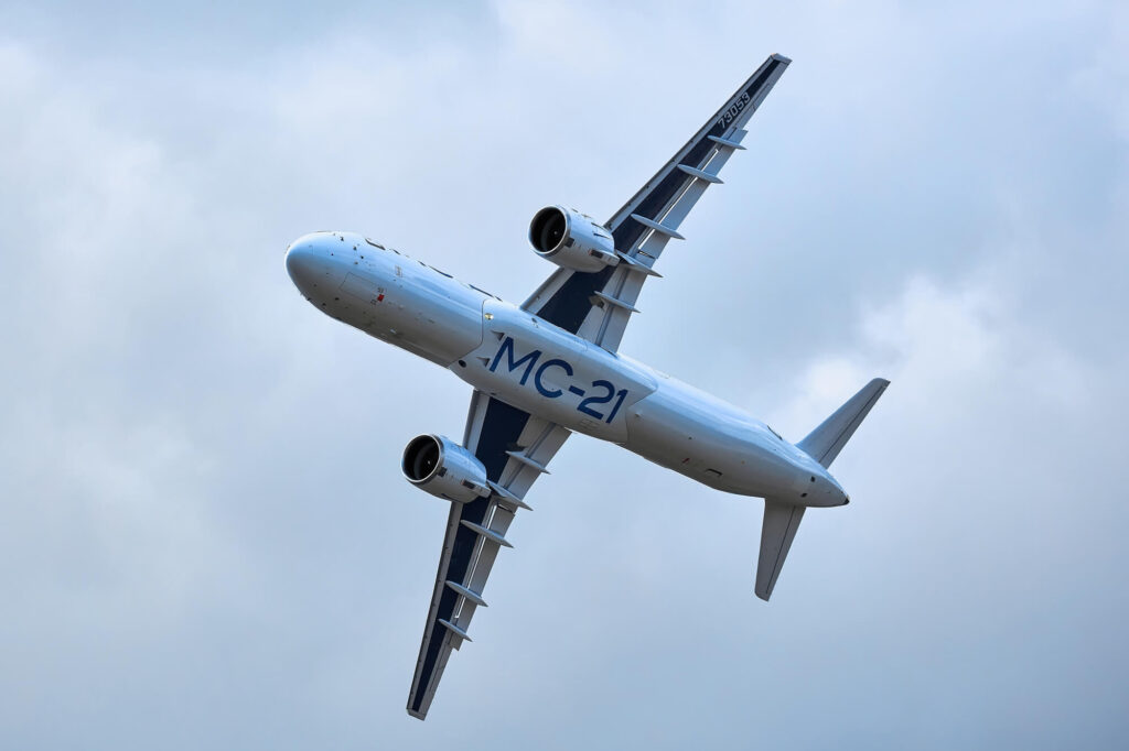 mc 21 flyingjpg mc-21_flying.jpg