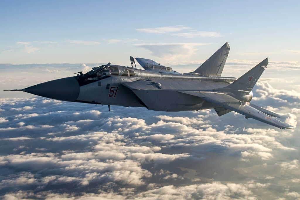 MiG-31 flying