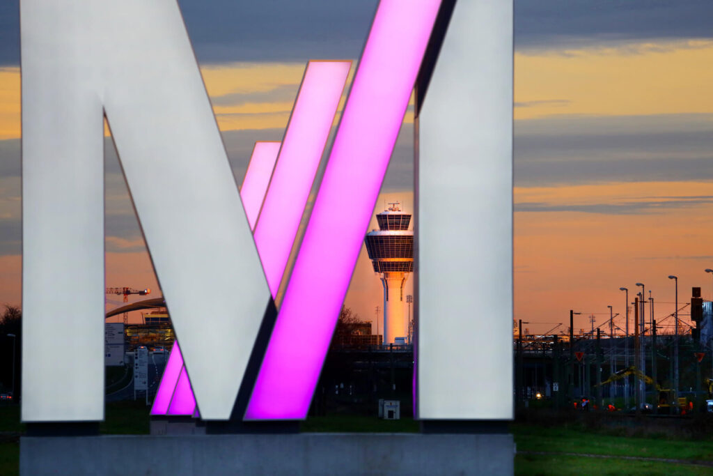 munich airport logo on the a92jpg munich_airport_logo_on_the_a92.jpg