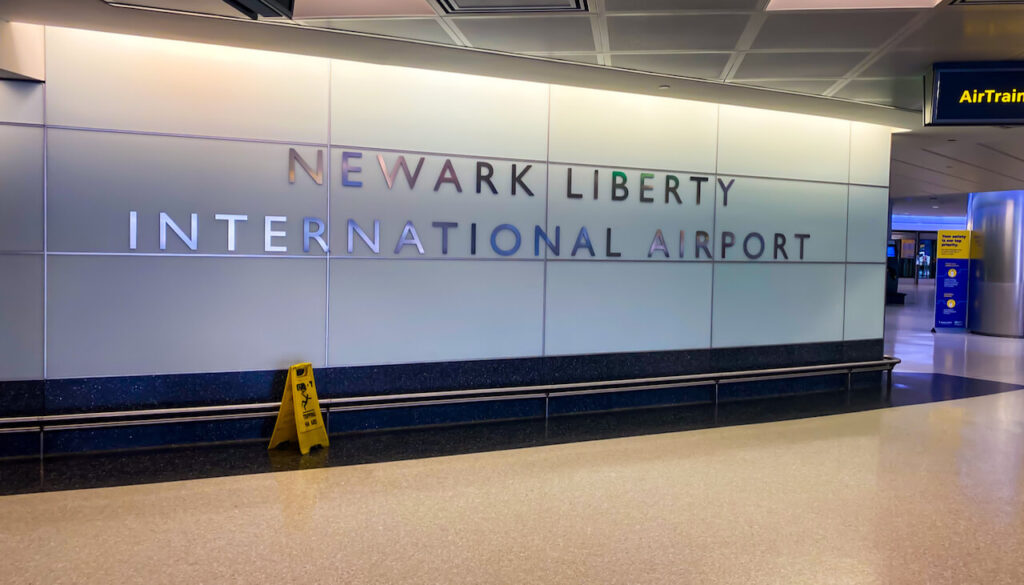 newark_landing_rights_to_be_given_to_lcc.jpg