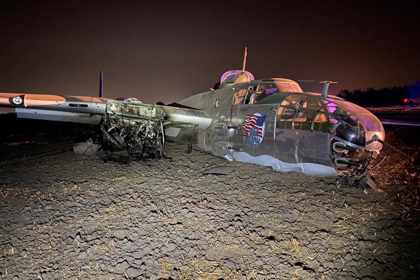 Two injured in B25 Mitchell iconic WW2 bomber crash AeroTime