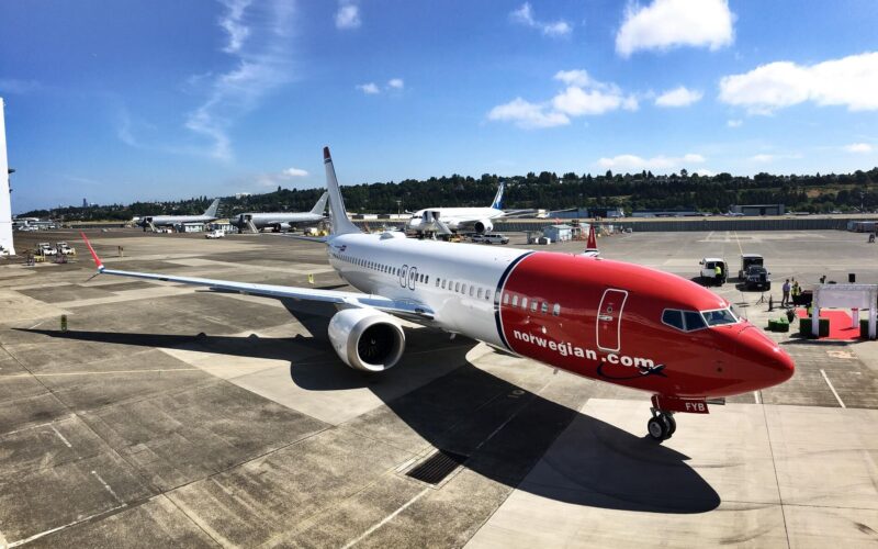 norwegian_air_international__boeing_737-8_max-3.jpg