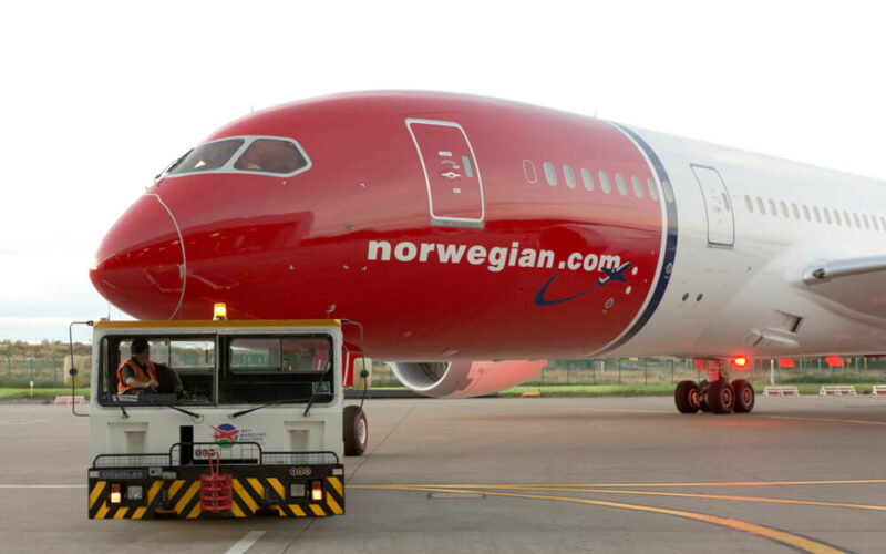 norwegian_air_shuttle_boeing_787_dreamliner_at_dublin_airport_dub_in_ireland.jpg