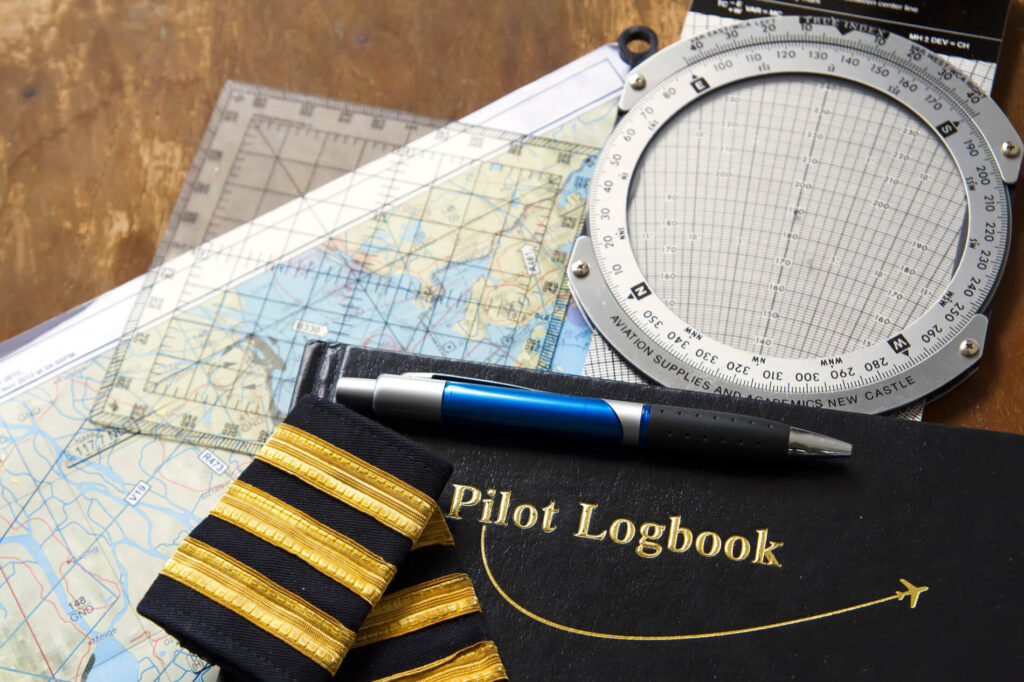 pilot_logbook_stripes_map_and_calculator.jpg