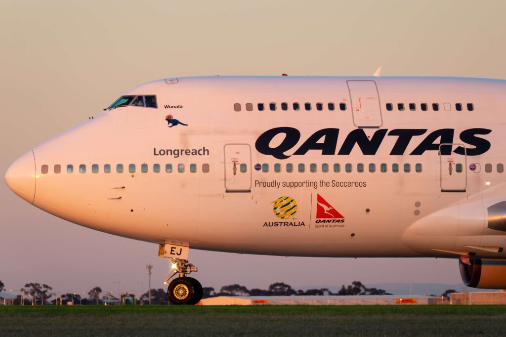 qantas_b747-1.jpg