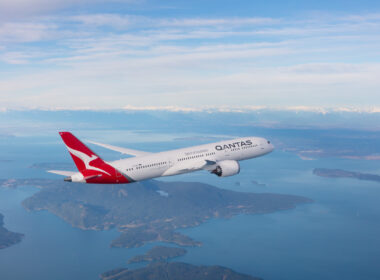 qantas_boeing_787_dreamliner_aircraft.jpg