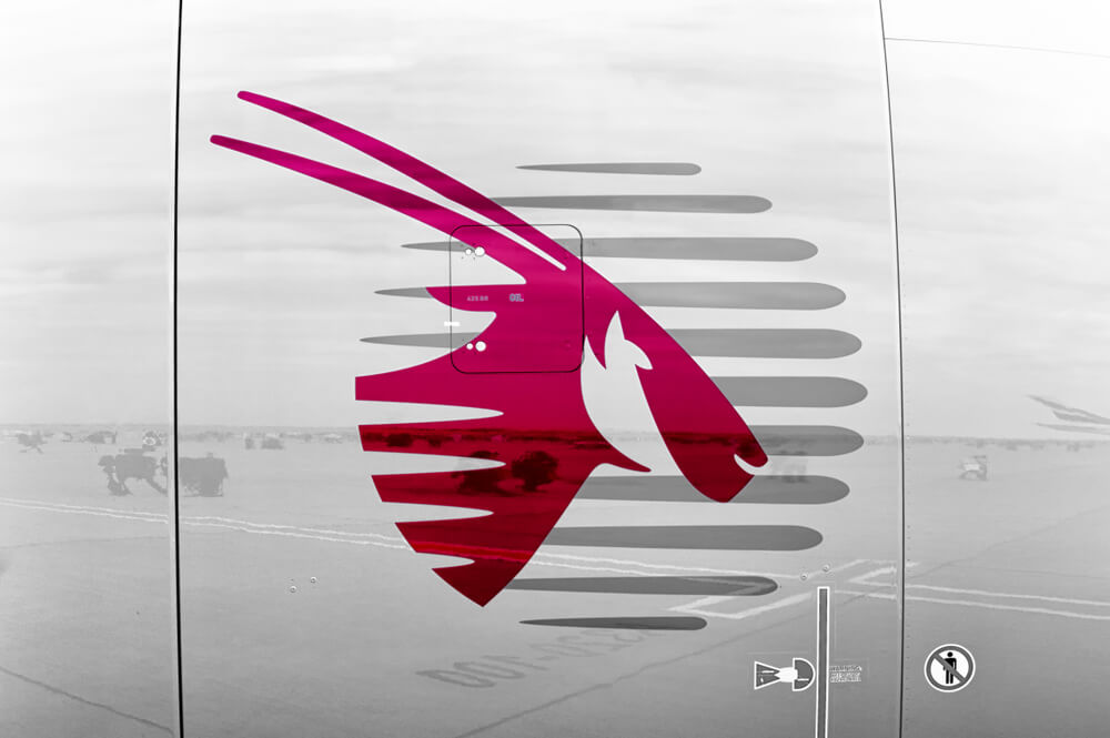 qatar airways logo on an aircraft enginejpg qatar_airways_logo_on_an_aircraft_engine.jpg