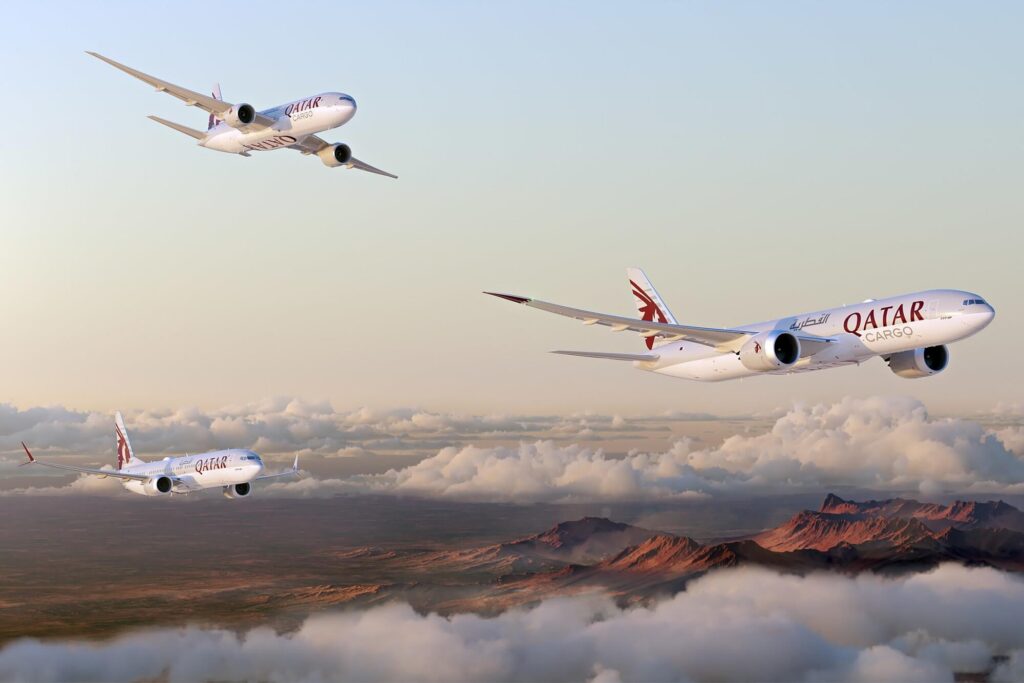 qatar_airways_orders_boeing_777x_freighter.jpg