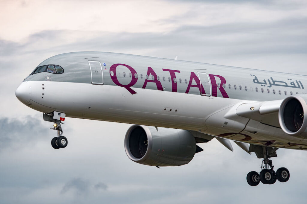 qatar_airways_releases_video_footage_of_a350_issues.jpg