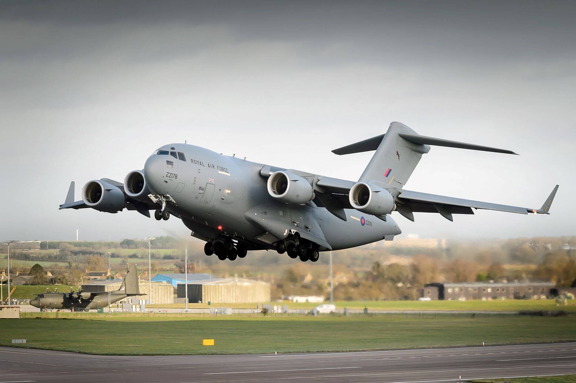 raf_c-17_taking_off_brize_norton.jpg