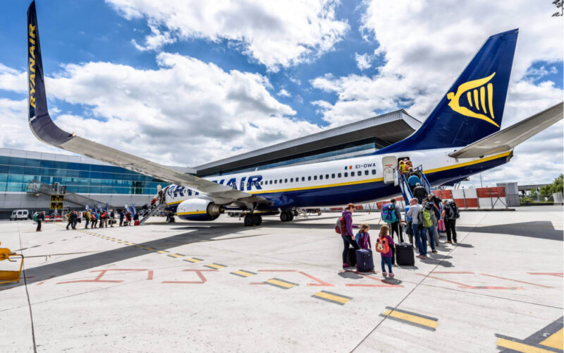 ryanair-boeing-737-800-aircraft-before-flight-from-santiago-spain.jpg