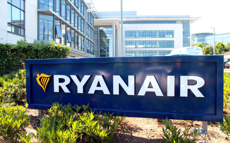 ryanair-logo-2.jpg