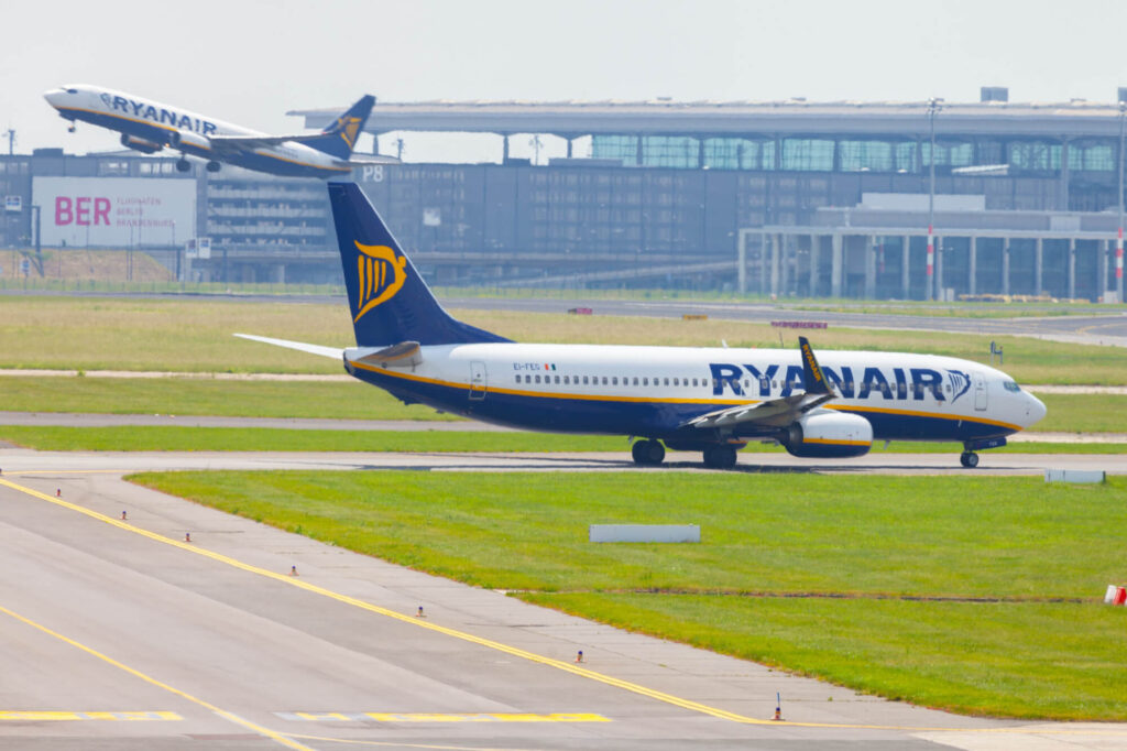 ryanair_aircraft_in_berlin_germany-1.jpg