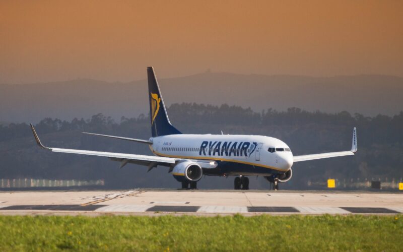 ryanair_b737-1.jpg
