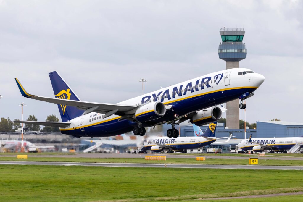 ryanair boeing 737 8jpg ryanair_boeing_737__8.jpg