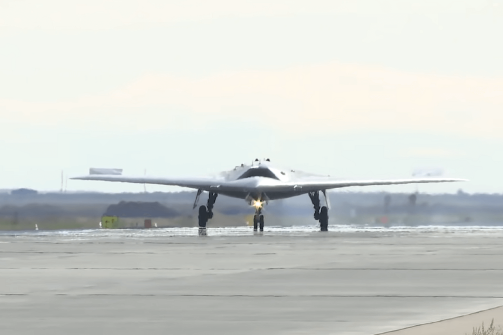 s 70 hunter russian combat dronepng s-70_hunter_russian_combat_drone.png