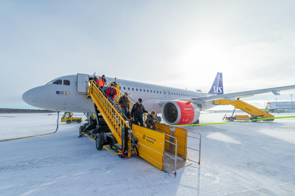 sas_airliner_in_winter-1.jpg