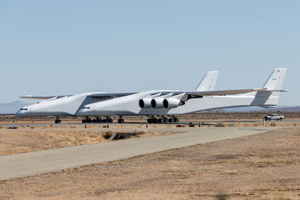 scaled composites stratolaunch roc aircraftjpg scaled_composites_stratolaunch_roc_aircraft.jpg