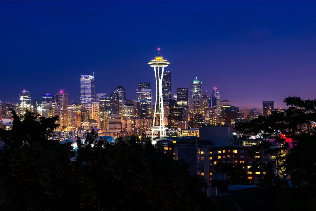 seattle_skyline_by_night.jpg