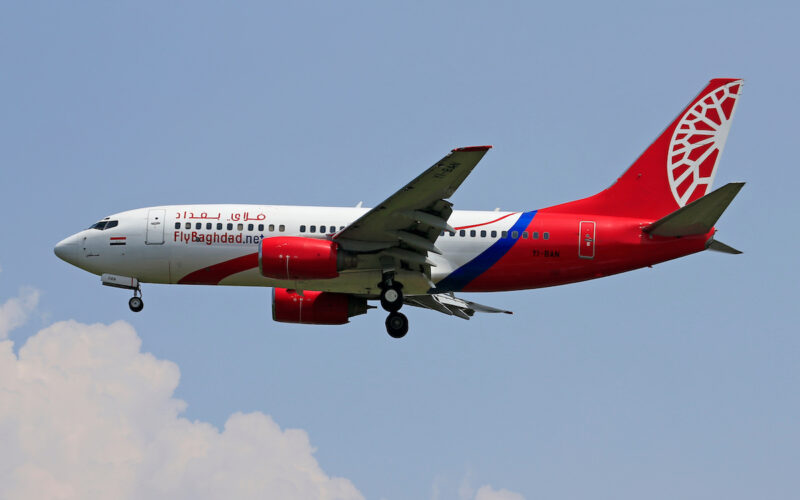 Jakarta,,Indonesia,12,January,2002,Fly,Baghdad,Airlines,B737-700,Landing