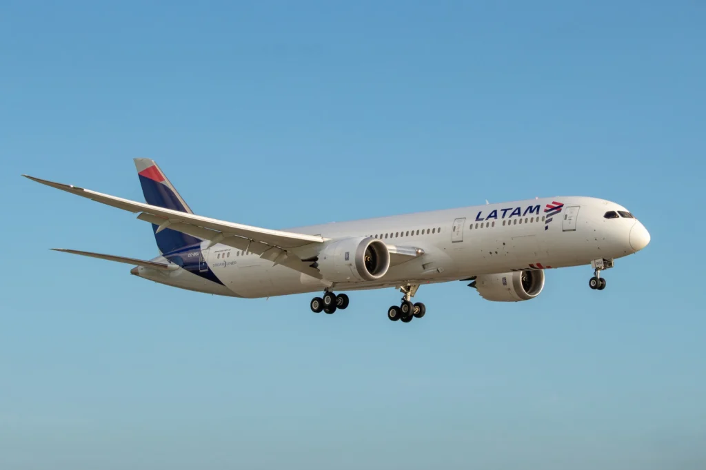 LATAMs Boeing 787 Dreamliner LATAM's Boeing 787 Dreamliner
