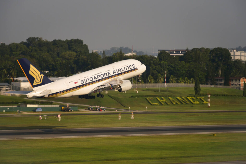 singapore_airlines_a380_taking_off_from_changi.jpg