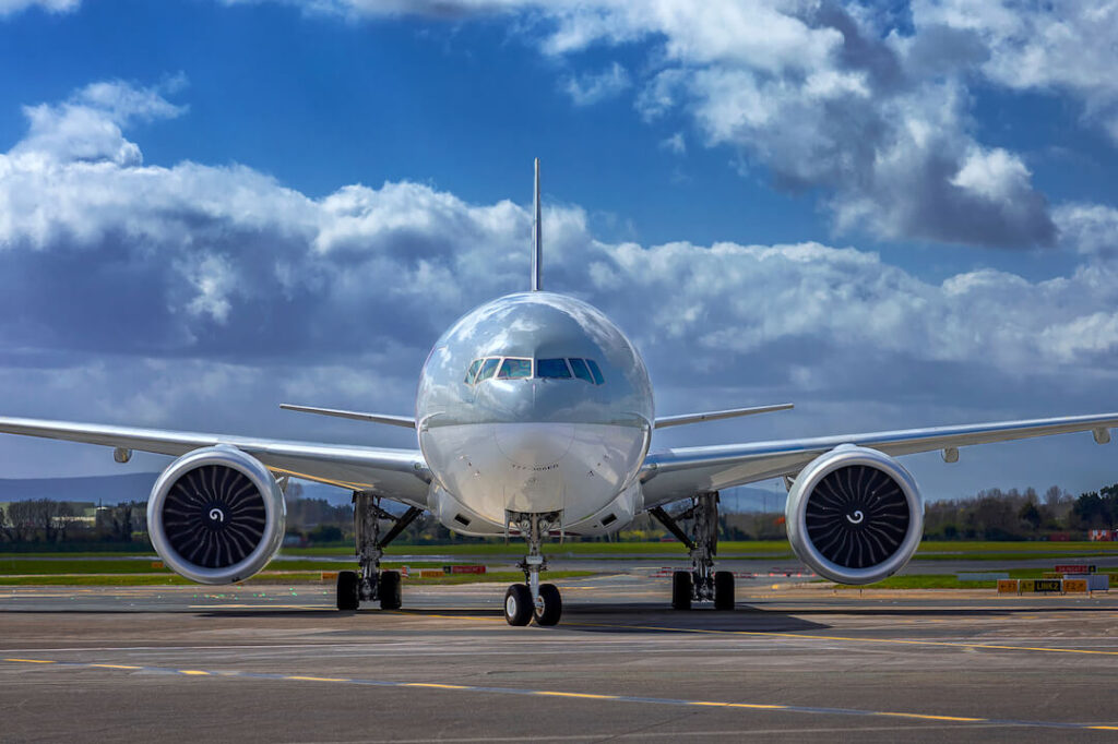 sky one fze purchases three boeing 777300sjpg sky_one_fze_purchases_three_boeing_777300s.jpg