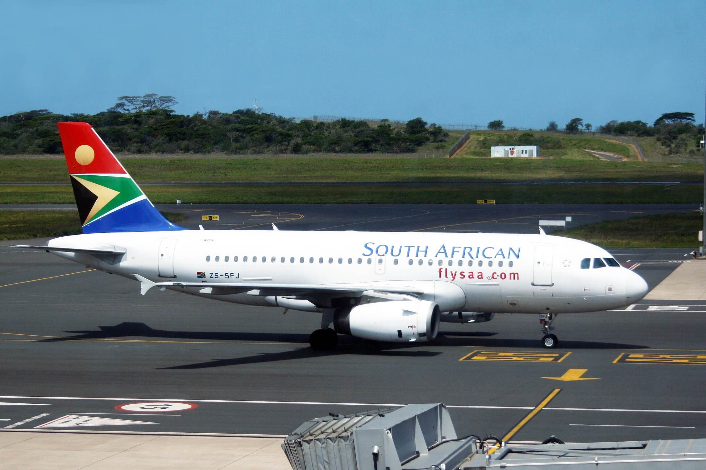 South_African_Airways_A319-132_ZS-SFJ