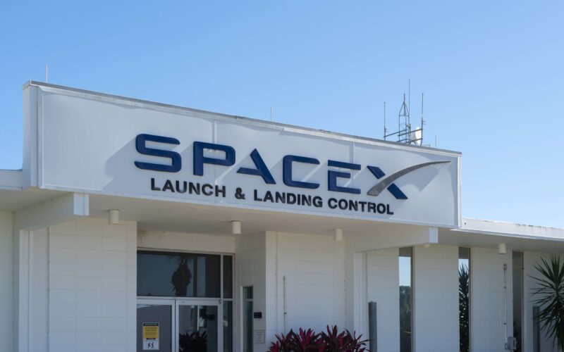 spacex.jpg
