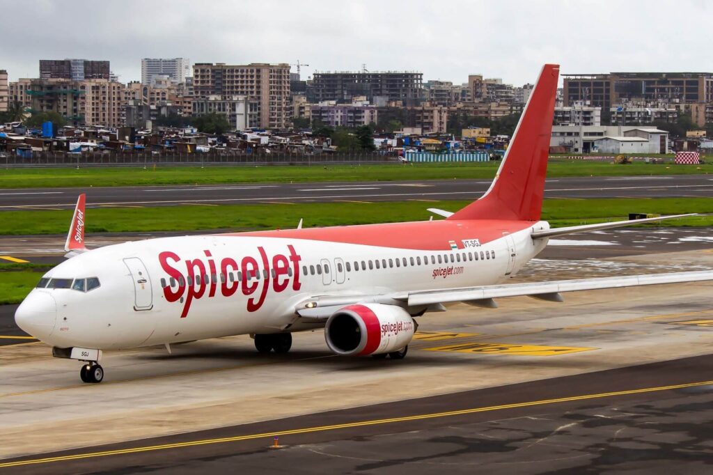spicejet_737.jpg