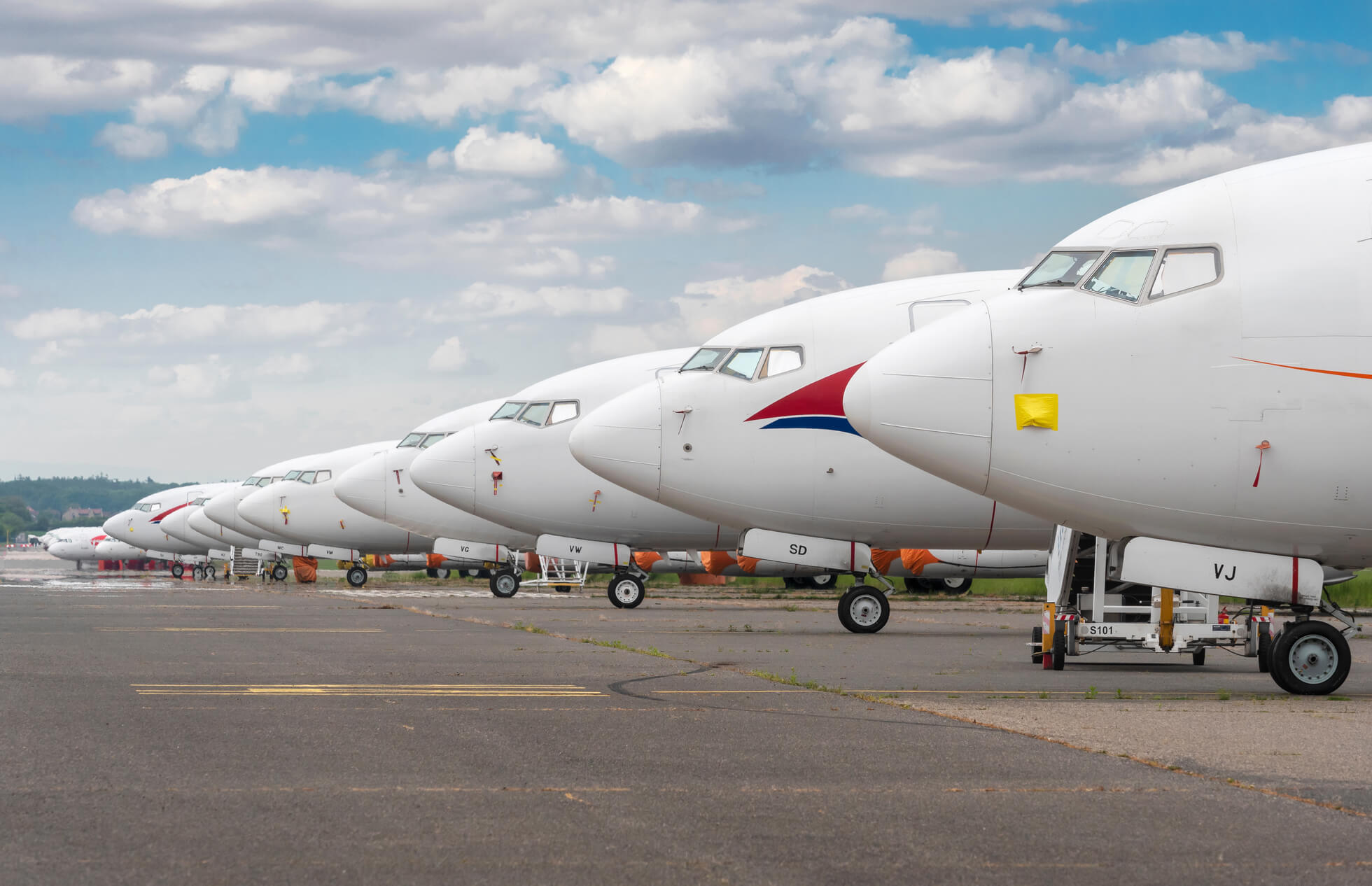 stored_boeing_737_aircraft_at_prague_airport_prg.jpg