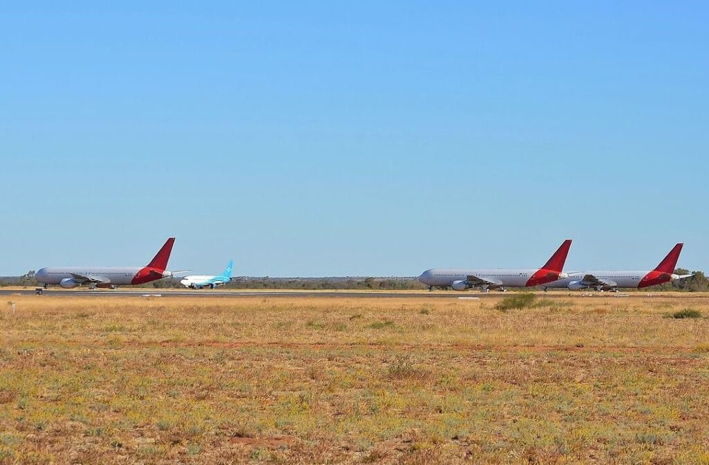 stored_boeings_alice_springs_2015_1-2.jpg
