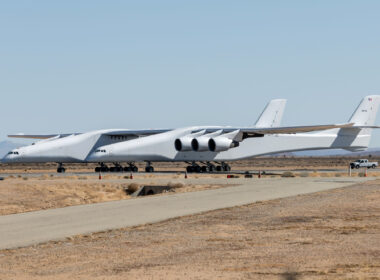 The Scaled Composites Stratolaunch aircraft at Mojave airport during second powered taxi testing